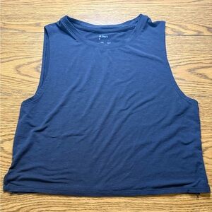 SOLD OUT GAP Fit Black Cropped Fitness Tank Top